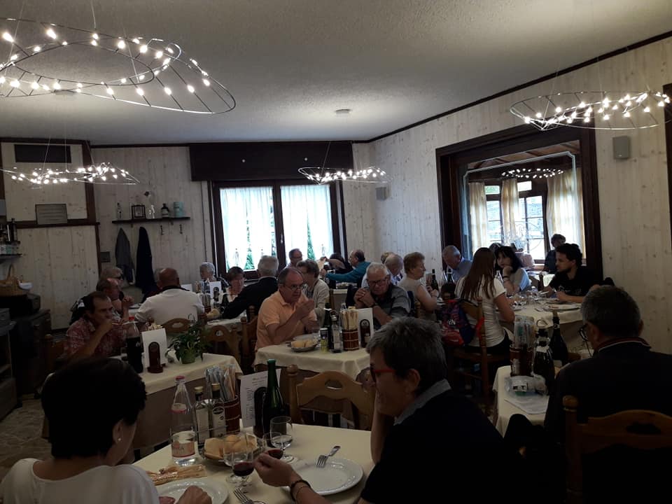 39203596_1822683097810098_604382356169555968_n