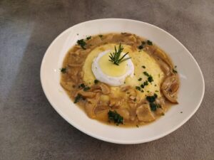 Piatto vegetariano degustazione territorio