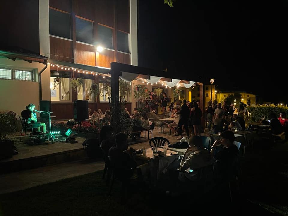 La-mela-esterno-estate