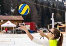 San Simone, sculture di ghiaccio e sfida di snow volley a ricordo di Federica Balestra